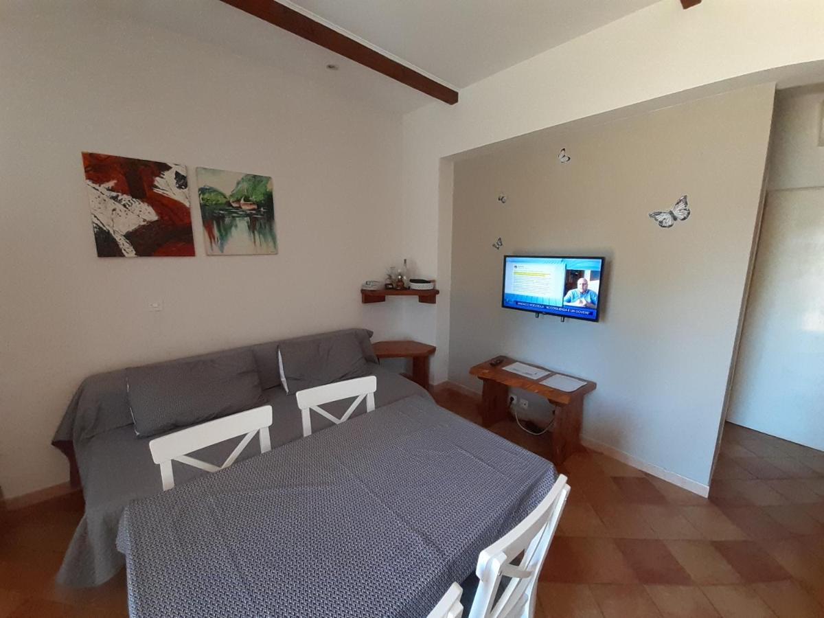 אומאג Apartments Bernardis מראה חיצוני תמונה
