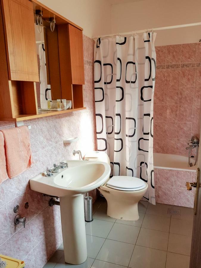 אומאג Apartments Bernardis מראה חיצוני תמונה
